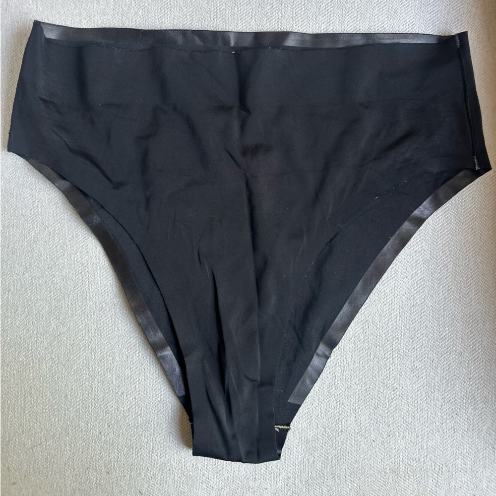 Onewith hipster bikini bottoms